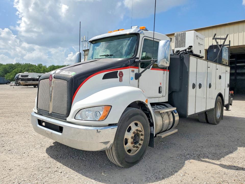 2021 Kenworth T370 VIN 2NKHHJ7XXMM421655 — COPART salvage auction photo