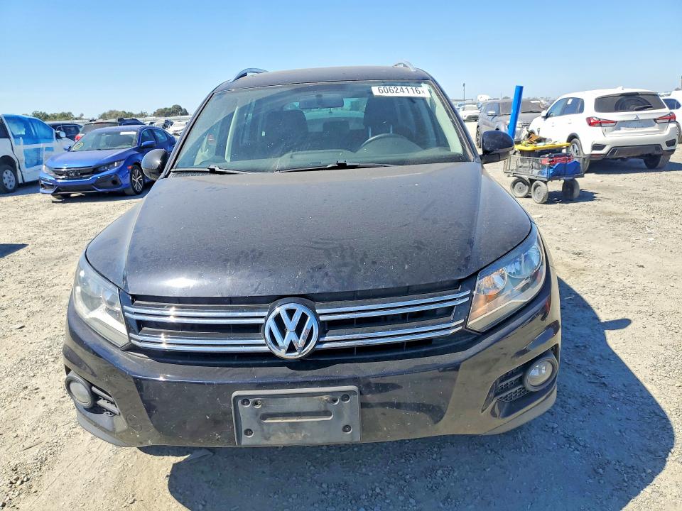 2015 Volkswagen Tiguan VIN WVGBV7AXXFW504555 COPART salvage auction — MINOR DENT/SCRATCHES, Ca - Dis/Dlr/Exp Only Clean Title, sold $1,350 on 2026-07-16 (photo 5)