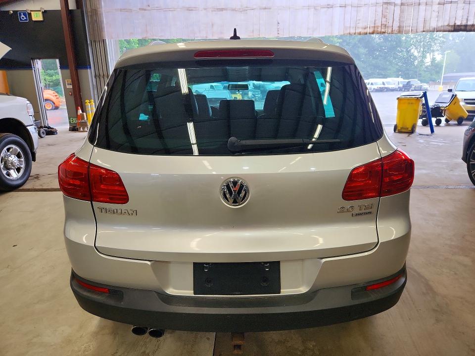 2012 Volkswagen Tiguan VIN WVGBV7AX1CW527346 COPART salvage auction — MINOR DENT/SCRATCHES, Vt - Certificate Of Title (P), sold $1,500 on 2026-07-28 (photo 6)