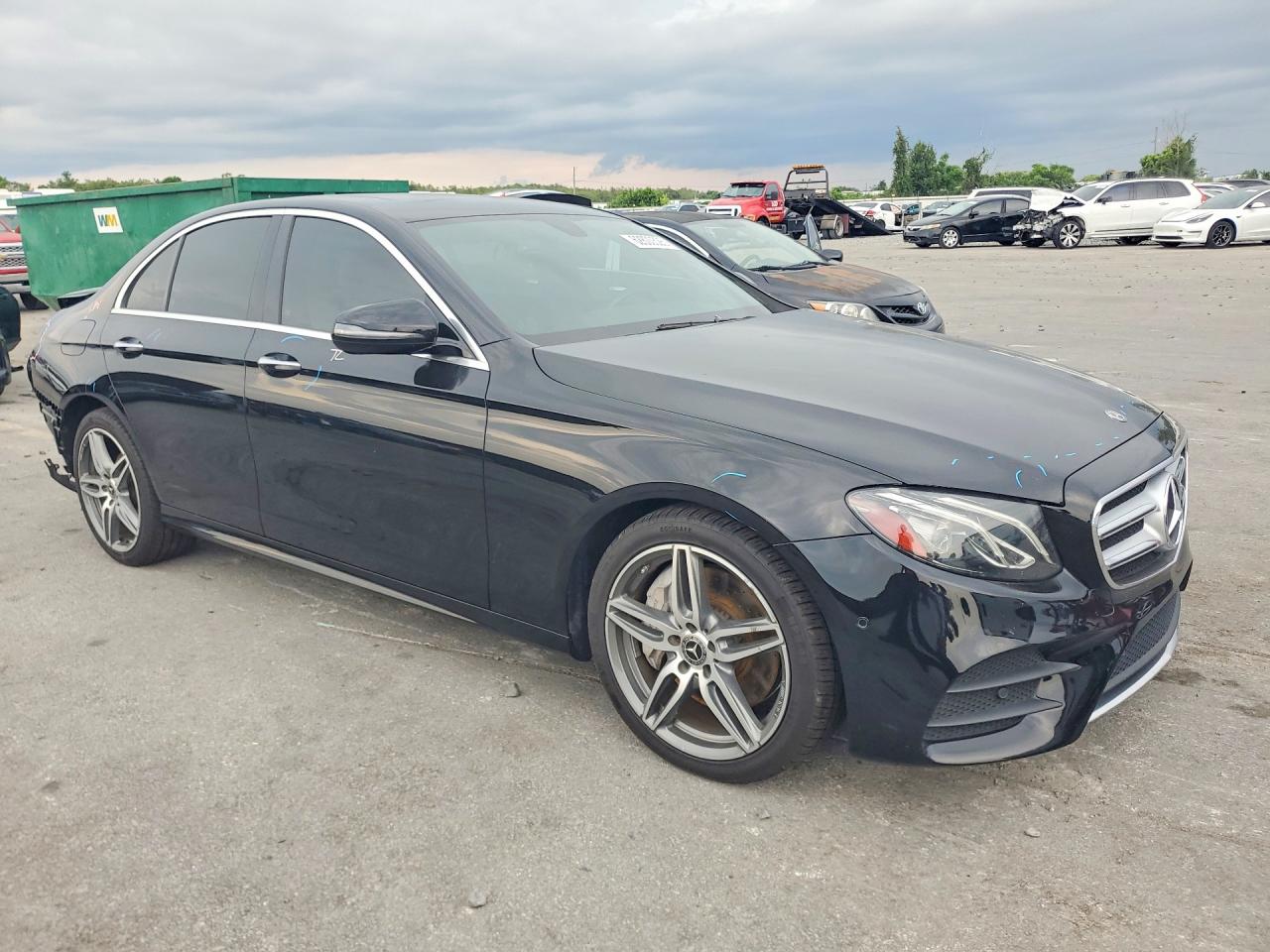 2018 Mercedes-benz E-class VIN WDDZF4JBXJA459759 COPART salvage auction — Rear End, FL - CERT OF TITLE SLVG REBUILDABLE, sold $9,000 on 2026-10-08 (photo 4)