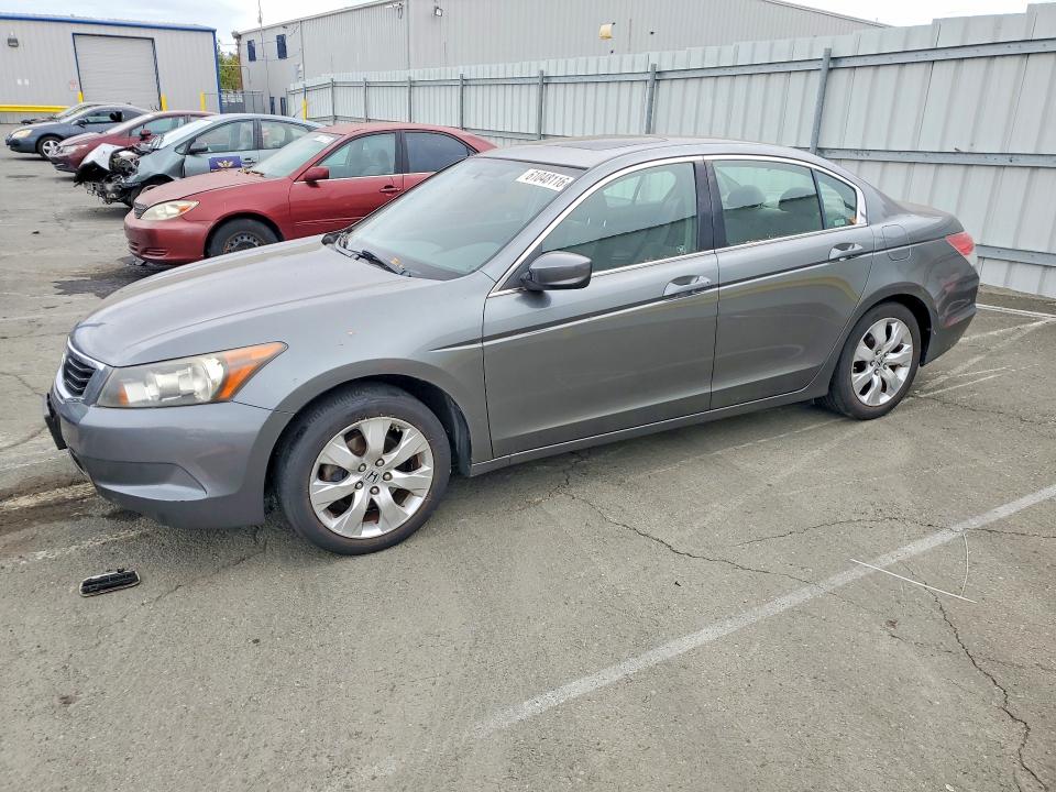 2008 Honda Accord VIN JHMCP26738C065331 COPART salvage auction — MINOR DENT/SCRATCHES, CA - DIS/DLR/EXP ONLY CLEAN TITLE, sold $2,200 on 2026-07-17 (photo 1)
