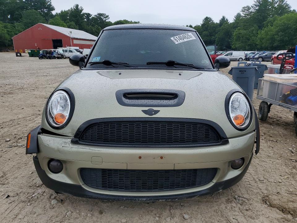2008 Mini Cooper VIN WMWMF73538TT90048 COPART salvage auction — UNDERCARRIAGE, MA - CERT OF TITLE-RECONSTRCTD COLL, sold $650 on 2026-08-13 (photo 5)