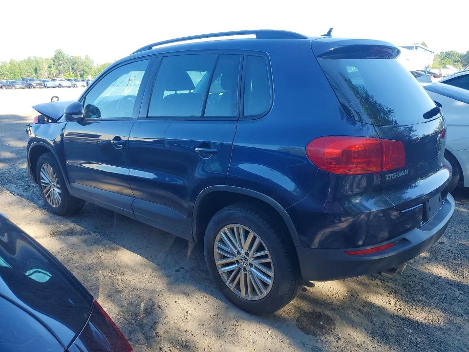 2016 Volkswagen Tiguan VIN WVGJV7AX5GW531174 COPART salvage auction — FRONT END, ON - PERMIT SALVAGE, sold $300 on 2026-08-13 (photo 2)
