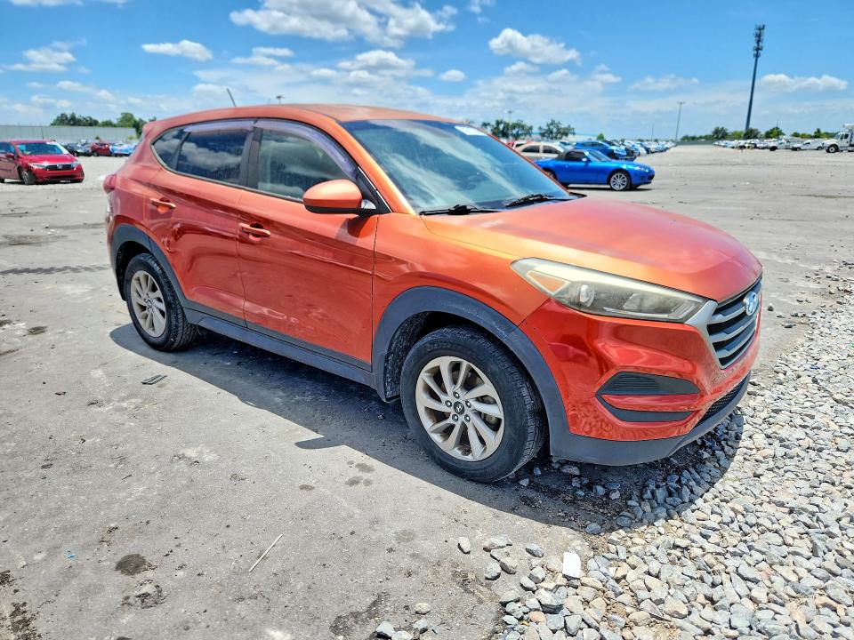 2017 Hyundai Tucson VIN KM8J23A43HU538368 COPART salvage auction — MINOR DENT/SCRATCHES, Mt - Certificate Of Title, sold $1,800 on 2026-07-27 (photo 4)