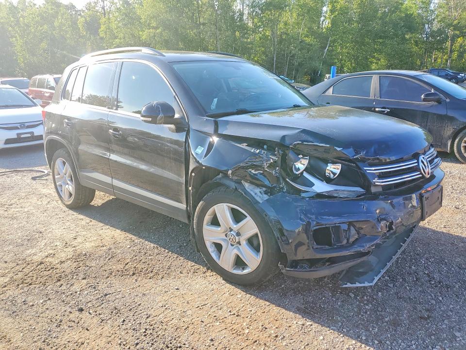 2016 Volkswagen Tiguan VIN WVGJV7AX1GW606808 COPART salvage auction — FRONT END, ON - PERMIT NO BRAND - UNFIT, sold $1,450 on 2026-08-18 (photo 4)