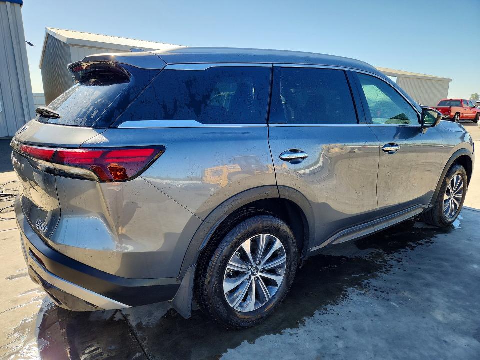 2025 Infiniti Qx60 VIN 5N1AL1FRXSC345072 COPART salvage auction — MINOR DENT/SCRATCHES, Tx - Dis/Dlr/Exp Only Clean Title (P), sold $8,500 on 2026-07-23 (photo 3)