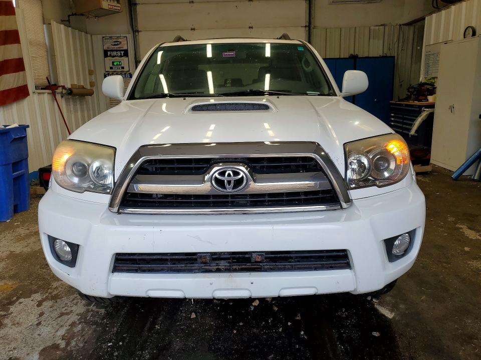 2007 Toyota 4runner VIN JTEBU14RX70124942 COPART salvage auction — MINOR DENT/SCRATCHES, ME - CERTIFICATE OF TITLE, sold $150 on 2026-07-30 (photo 5)