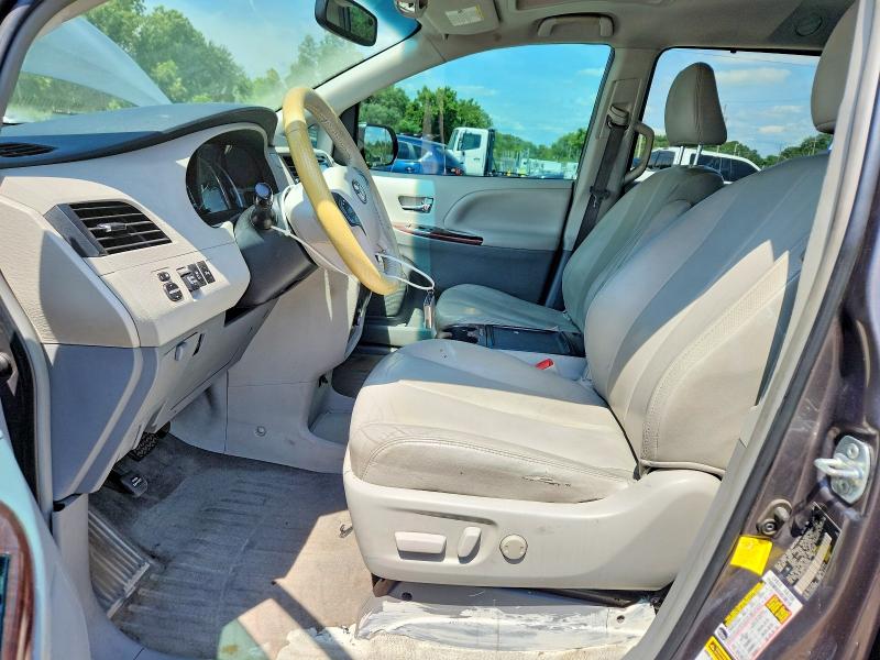 2012 Toyota Sienna VIN 5TDYK3DC7CS262747 COPART salvage auction — MINOR DENT/SCRATCHES, Md - Certificate Of Title, sold $275 on 2026-07-30 (photo 7)