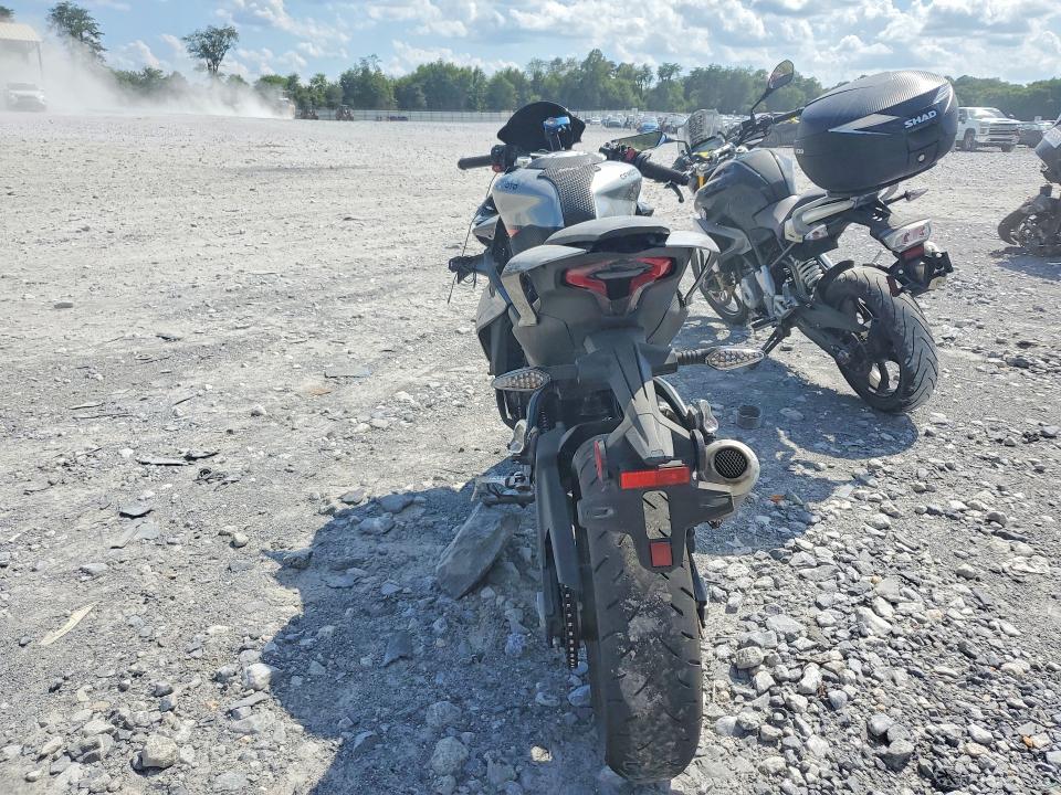 2025 Cf moto 450ss VIN LCEPESLA4S6001913 COPART salvage auction — ROLLOVER, GA - CERT OF TITLE-SALVAGE, sold $450 on 2026-07-30 (photo 4)
