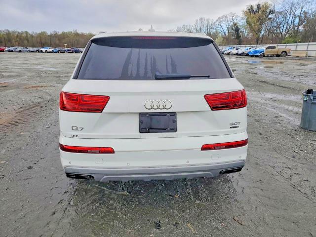 2018 Audi Q7 VIN WA1LAAF7XJD034262 COPART salvage auction — BURN, Sc - Certificate Of Title, sold $550 on 2026-07-29 (photo 6)