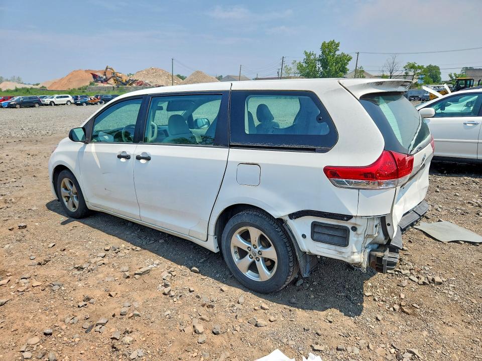 2014 Toyota Sienna VIN 5TDZK3DC1ES500390 COPART salvage auction — REAR END, NY - MV-907A SALVAGE CERTIFICATE, sold $350 on 2026-07-28 (photo 2)