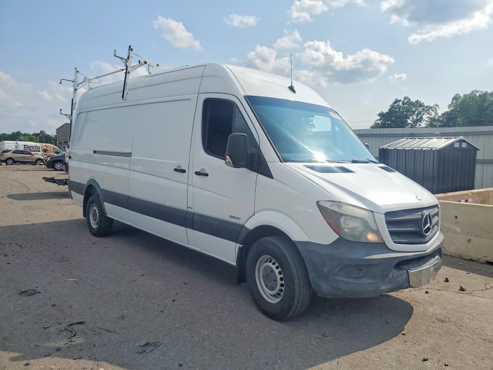 2014 Mercedes-benz Sprinter VIN WD3PE8DC3E5836036 COPART salvage auction — NORMAL WEAR, Pa - Cert Of Title, sold $3,700 on 2026-08-03 (photo 4)