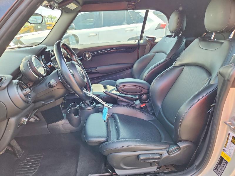 2019 Mini Cooper VIN WMWWG9C50K3E40190 COPART salvage auction — WATER/FLOOD, Ny - Mv907A-Flood Salvage, sold $2,750 on 2026-08-17 (photo 7)