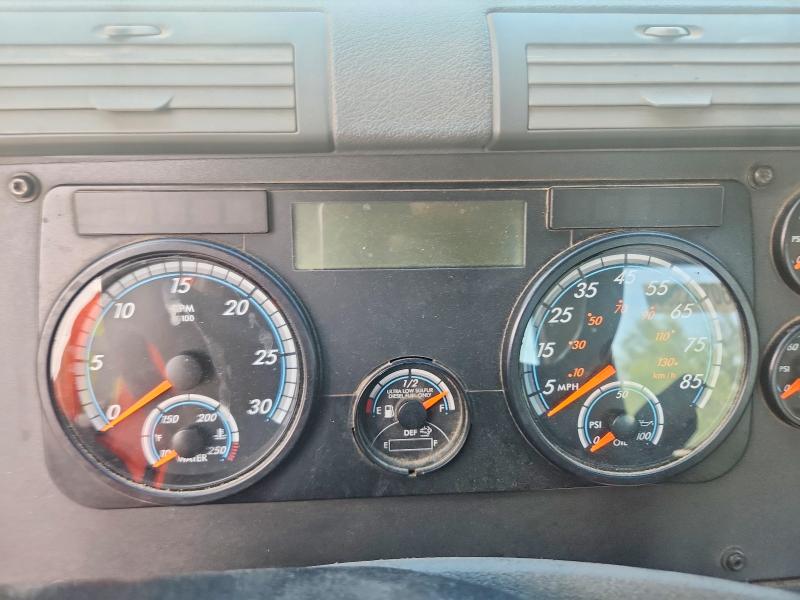 2018 Freightliner All other VIN 3AKBGADV7JSJL4565 COPART salvage auction — MECHANICAL, CT, sold $1,150 on 2026-09-02 (photo 8)