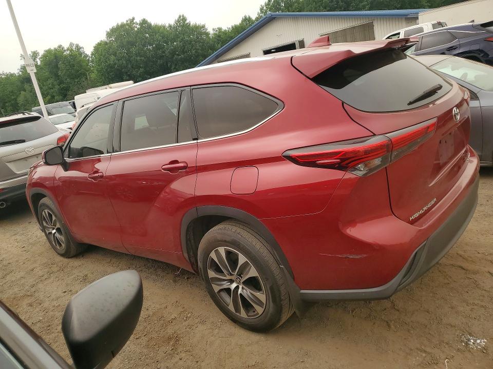 2020 Toyota Highlander VIN 5TDGZRBH5LS013470 COPART salvage auction — MINOR DENT/SCRATCHES, RI - CERTIFICATE OF TITLE (P), sold $3,150 on 2026-07-16 (photo 2)