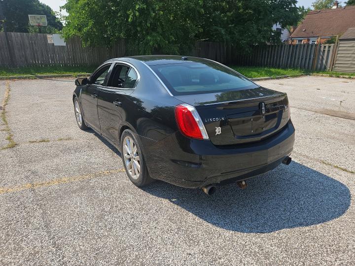 2012 Lincoln Mks VIN 1LNHL9FT8CG806403 COPART salvage auction — NORMAL WEAR, Salvage Title, sold $1,000 on 2026-07-22 (photo 3)