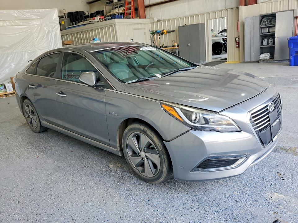 2017 Hyundai VIN KMHE54L28HA059763 COPART salvage auction — FRONT END, VA - DEALER ONLY CLEAN TITLE, sold $4,800 on 2026-07-28 (photo 4)