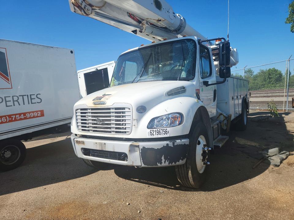 2018 Freightliner M2 106 VIN 1FVACXFC9JHJV5837 — COPART salvage auction photo