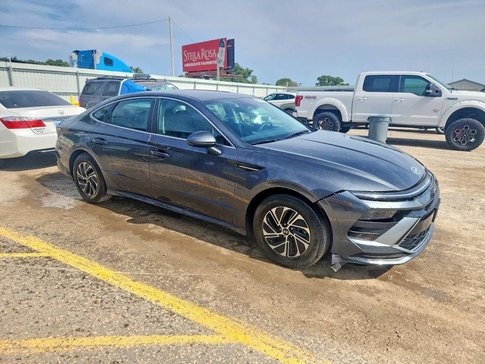 2026 Hyundai Sonata hybrid VIN KMHL24JJ9TA164704 COPART salvage auction — FRONT END, Tx - Certificate Of Title, sold $11,200 on 2026-07-08 (photo 4)