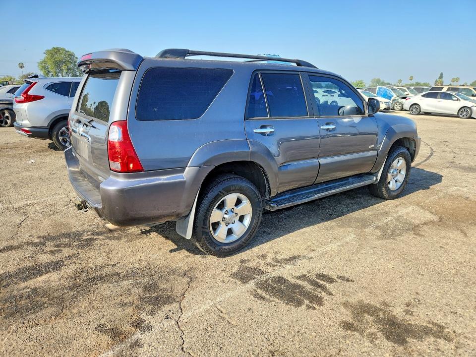 2006 Toyota 4runner VIN JTEZU14R860076726 COPART salvage auction — MINOR DENT/SCRATCHES, Ca - Dis/Dlr/Exp Only Clean Title (P), sold $2,800 on 2026-07-31 (photo 3)