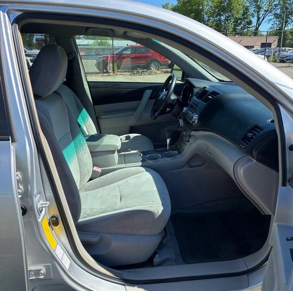 2008 Toyota Highlander VIN JTEES41A682025429 COPART salvage auction — MINOR DENT/SCRATCHES, Ri - Certificate Of Title (P), sold $1,000 on 2026-07-21 (photo 5)