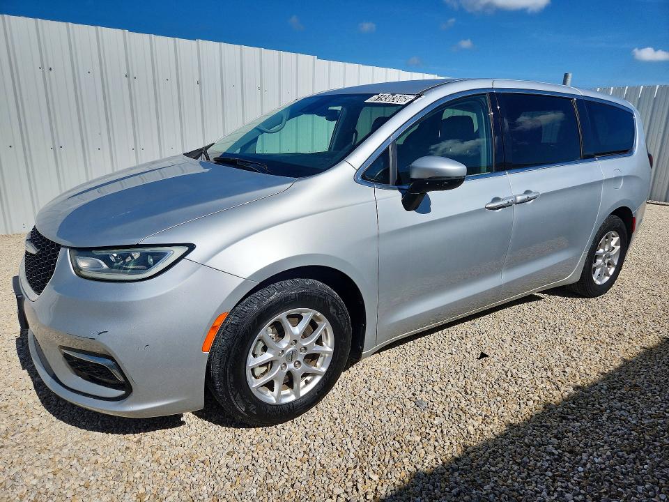 2023 Chrysler Pacifica VIN 2C4RC1BG7PR582077 — COPART salvage auction photo