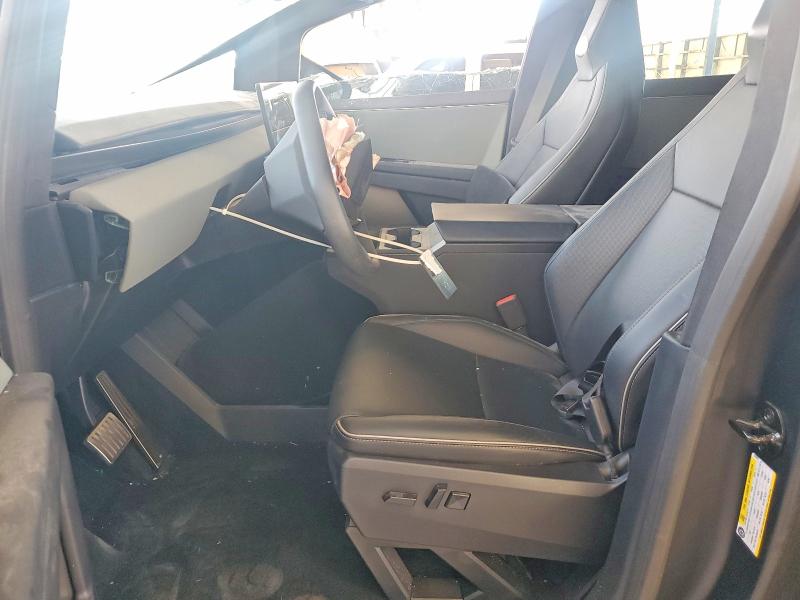 2025 Tesla Cybertruck VIN 7G2CEHED2SA066069 COPART salvage auction — FRONT END, Tx - Certificate Of Title, sold $21,600 on 2026-08-14 (photo 7)
