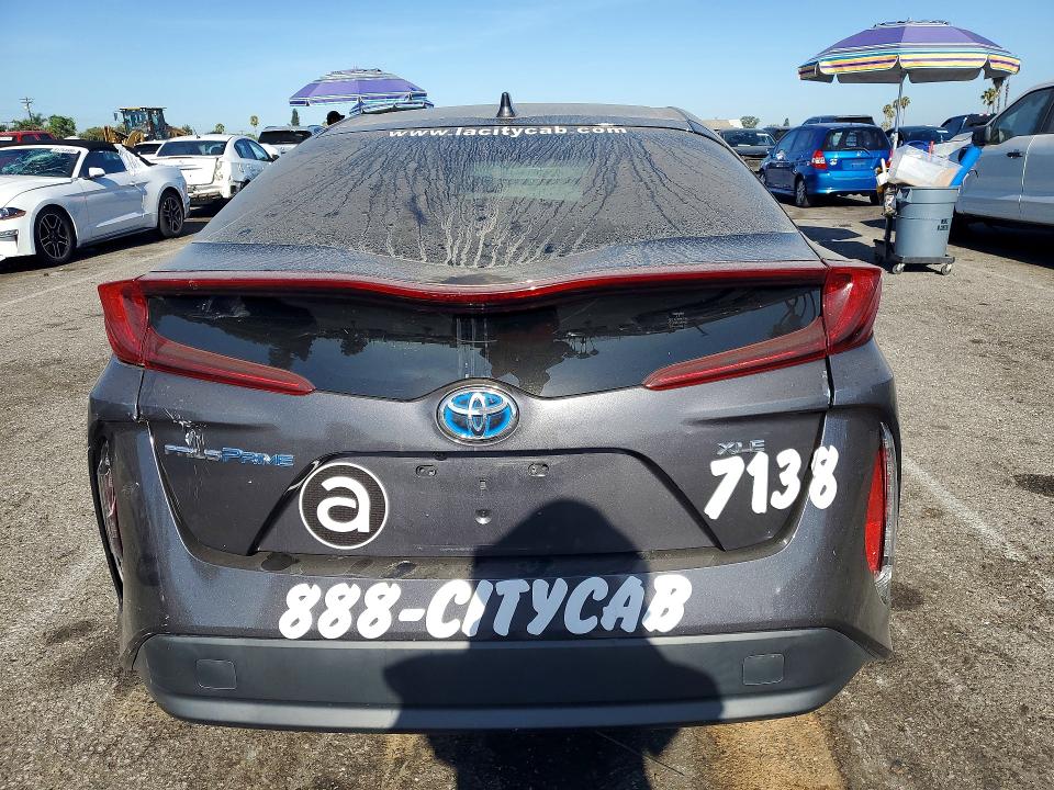 2022 Toyota Prius VIN JTDKAMFPXN3218468 COPART salvage auction — SIDE, CA - DIS/DLR/EXP ONLY CLEAN TITLE, sold $6,000 on 2026-08-01 (photo 6)