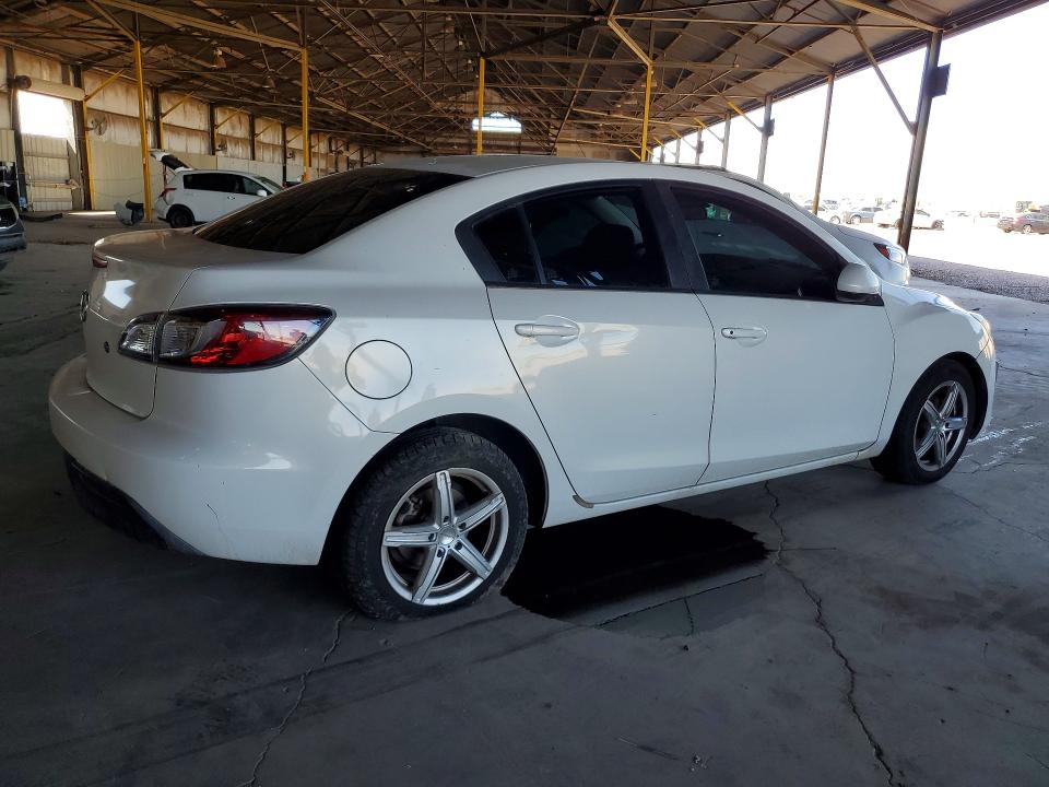 2011 Mazda 3 VIN JM1BL1UG6B1422140 COPART salvage auction — NORMAL WEAR, Az - Certificate Of Title (P), sold $1,200 on 2026-08-01 (photo 3)