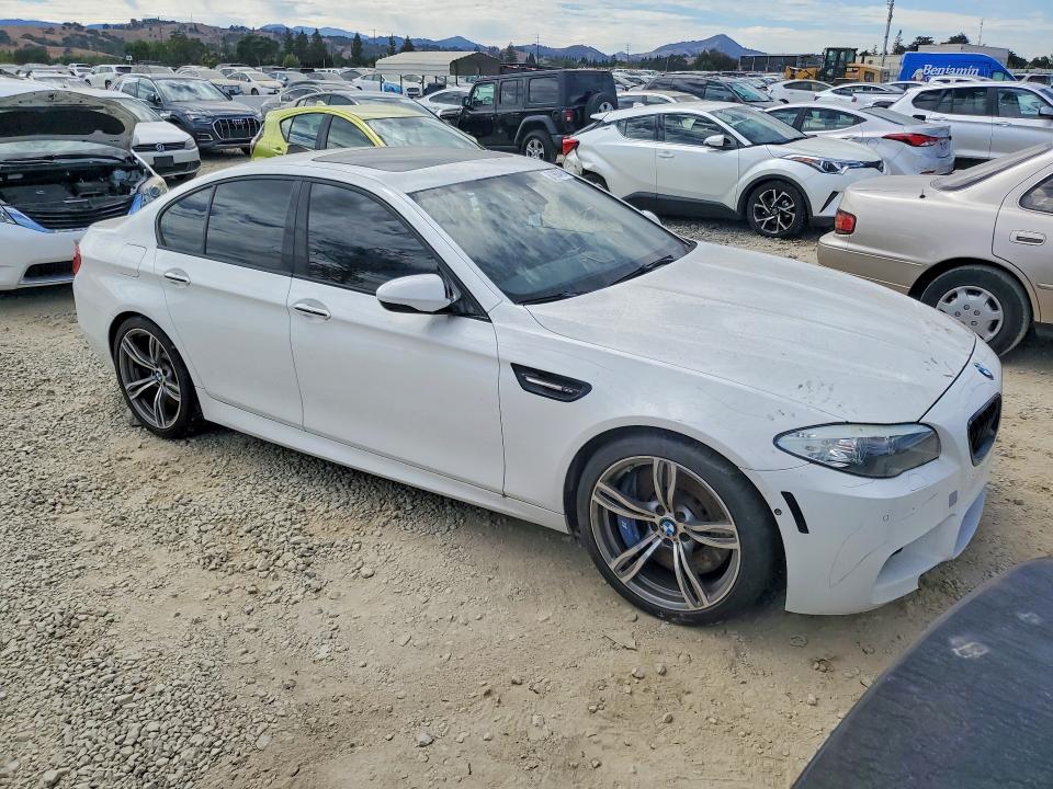 2013 BMW M5 VIN WBSFV9C5XDC774051 COPART salvage auction — VANDALISM, CA - SALVAGE CERTIFICATE, sold $2,600 on 2026-07-28 (photo 4)