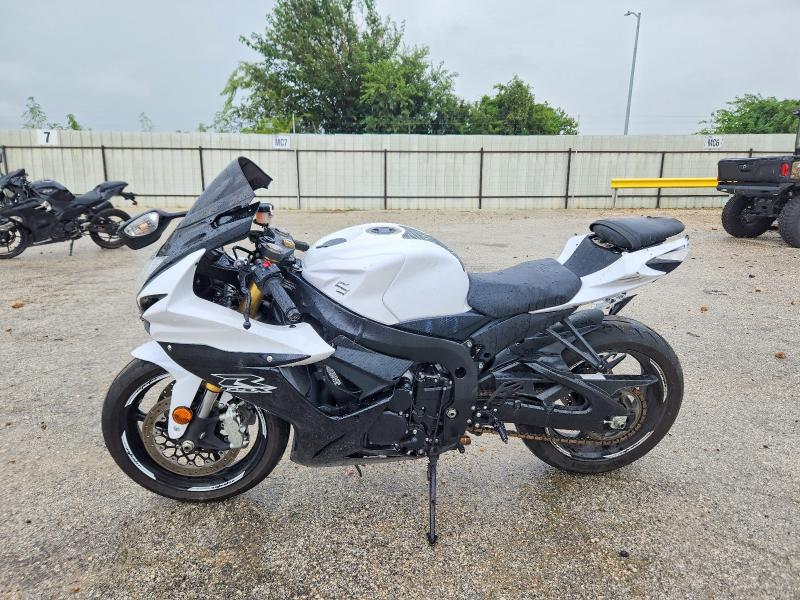2020 Suzuki VIN JS1GR7MA4L7100575 COPART salvage auction — REAR END, Tx - Salvage Vehicle Title, sold $2,800 on 2026-09-10 (photo 3)