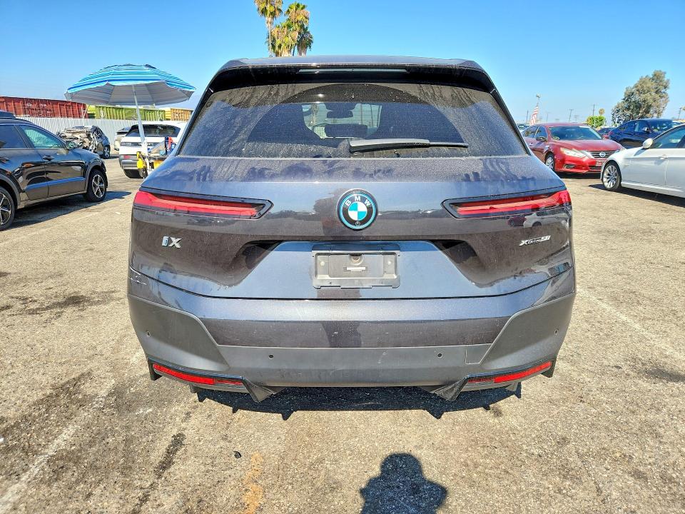 2023 BMW Ix VIN WB523CF0XPCL26319 COPART salvage auction — UNDERCARRIAGE, Ca - Salvage Certificate, sold $17,400 on 2026-08-28 (photo 6)