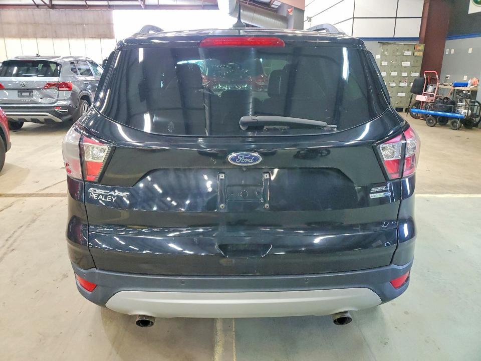 2018 Ford Escape VIN 1FMCU9HD2JUB93917 COPART salvage auction — MINOR DENT/SCRATCHES, Wv - Certificate Of Title (P), sold $2,650 on 2026-07-24 (photo 6)