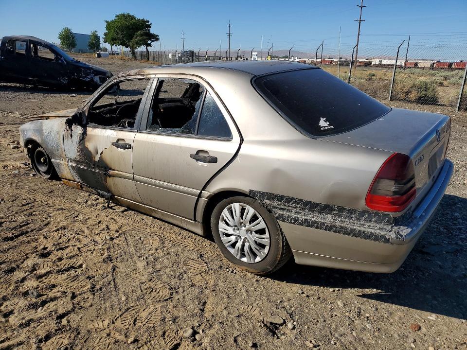 1999 Mercedes-benz C class VIN WDBHA24G1XF861891 COPART salvage auction — BURN, WA - BILL OF SALE-PARTS ONLY, sold $50 on 2026-07-31 (photo 2)