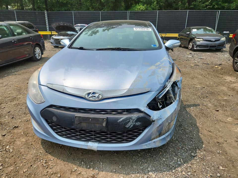 2012 Hyundai Sonata VIN KMHEC4A46CA026781 COPART salvage auction — SIDE, Md - Cert Of Salvage > 75% Damage, sold $200 on 2026-07-31 (photo 5)