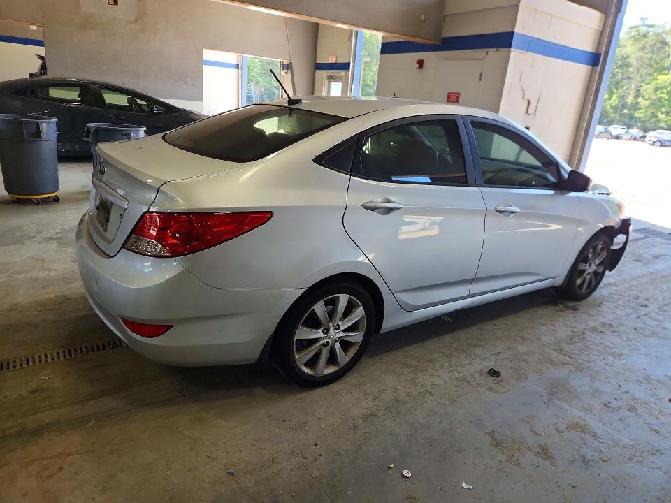 2014 Hyundai Accent VIN KMHCU4AEXEU767806 COPART salvage auction — FRONT END, VA - CERT OF TITLE - SALVAGE, sold $225 on 2026-07-24 (photo 3)