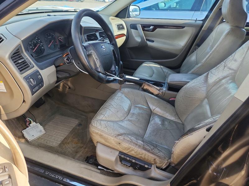 2001 Volvo V70 VIN YV1SW58DX12043885 COPART salvage auction — FRONT END, MA - CERT OF TITLE-RECONSTRCTD COLL, sold $125 on 2026-07-29 (photo 7)