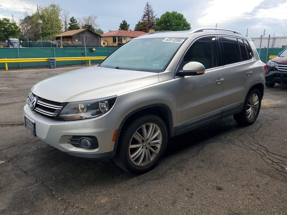 2013 Volkswagen Tiguan VIN WVGAV3AX3DW087734 COPART salvage auction — MINOR DENT/SCRATCHES, Co - Bill Of Sale-Parts Only, sold $900 on 2026-08-19 (photo 1)