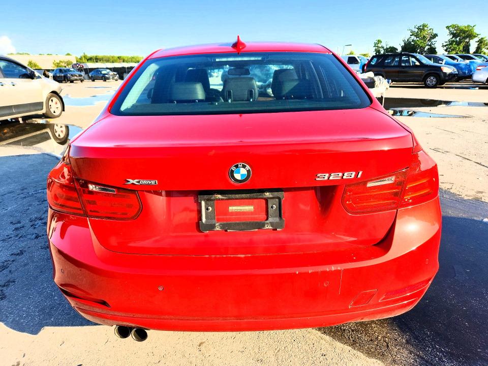 2015 BMW 3er VIN WBA3B3G58FNR87711 COPART salvage auction — FRONT END, FL - CERT OF TITLE SLVG REBUILDABLE, sold $10 on 2026-07-21 (photo 6)