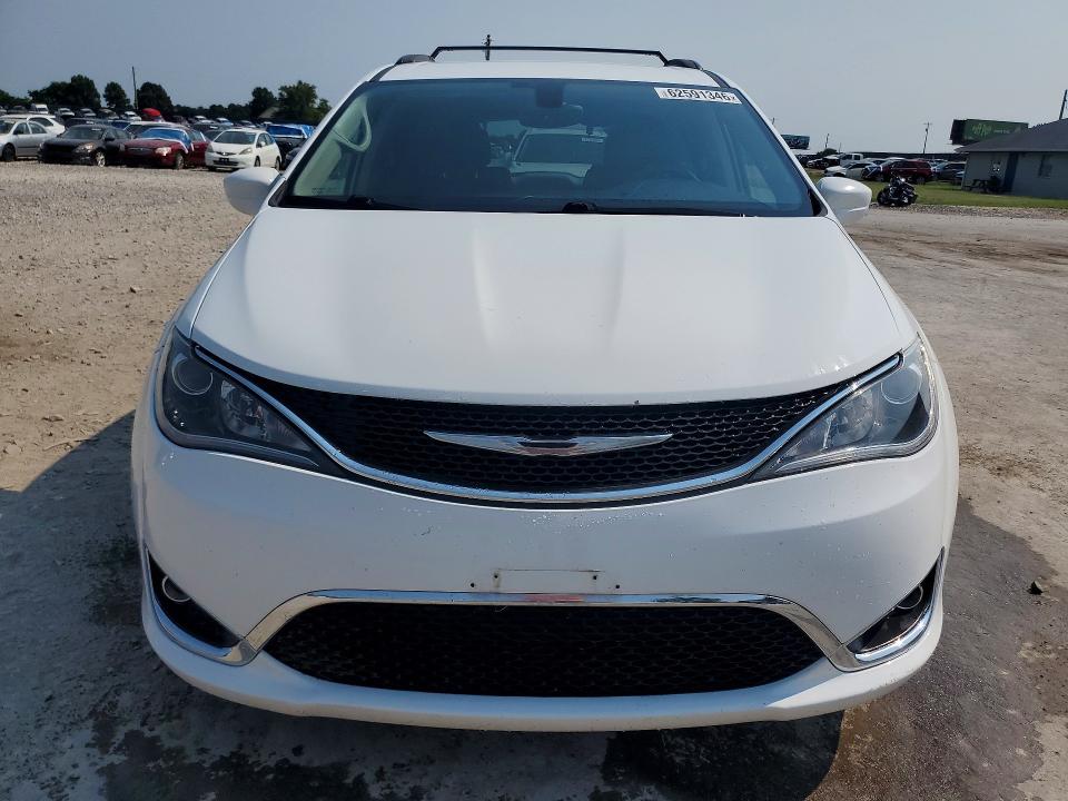 2017 Chrysler Pacifica VIN 2C4RC1BG0HR683169 COPART salvage auction — SIDE, Mo - Salvage Certificate Of Title, sold $0 on 2026-09-29 (photo 5)