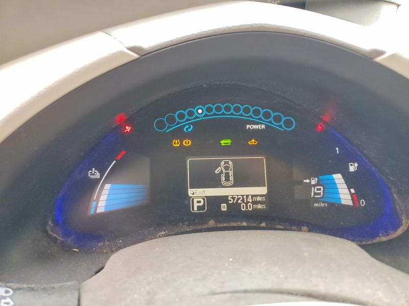 2011 Nissan Leaf VIN JN1AZ0CP6BT006652 COPART salvage auction — MINOR DENT/SCRATCHES, Ca - Dis/Dlr/Exp Only Clean Title, sold $425 on 2026-07-31 (photo 9)