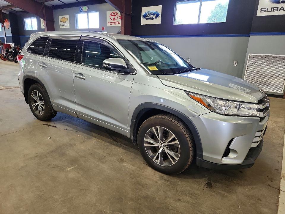 2017 Toyota Highlander VIN 5TDBZRFH7HS379670 COPART salvage auction — REAR END, Ma - Certificate Of Title (P), sold $9,000 on 2026-07-28 (photo 4)