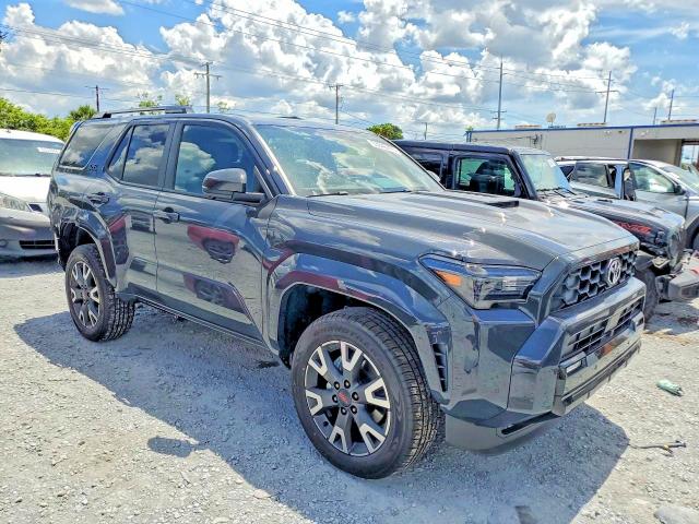 2026 Toyota 4runner VIN JTEVA5AR4T5012345 COPART salvage auction — REAR END, FL - CERT OF TITLE SLVG REBUILDABLE, sold $36,250 on 2026-07-31 (photo 4)