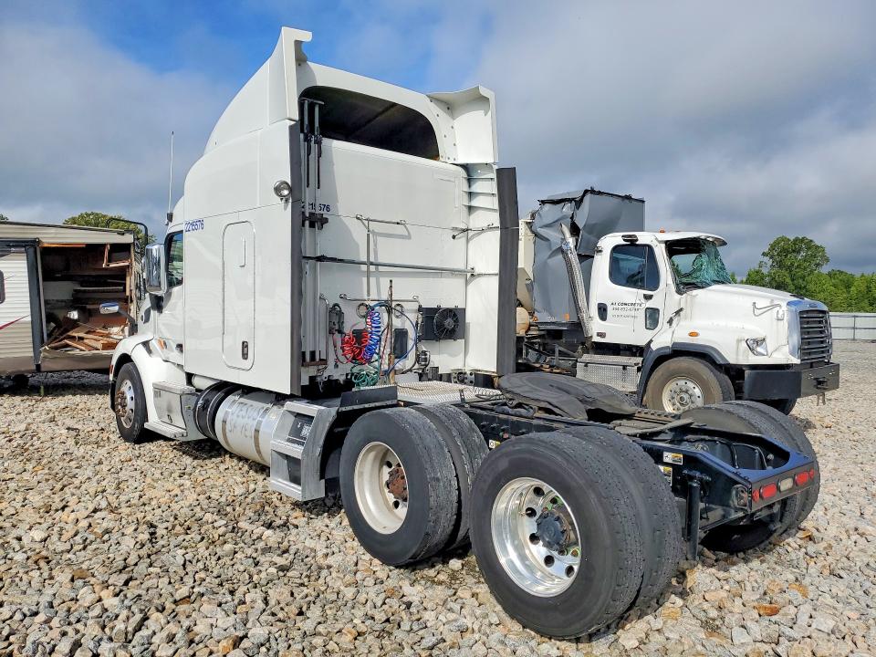 2019 Peterbilt All models VIN 1XPBDP9X1KD269835 COPART salvage auction — NORMAL WEAR, CT, sold $8,600 on 2026-09-03 (photo 2)