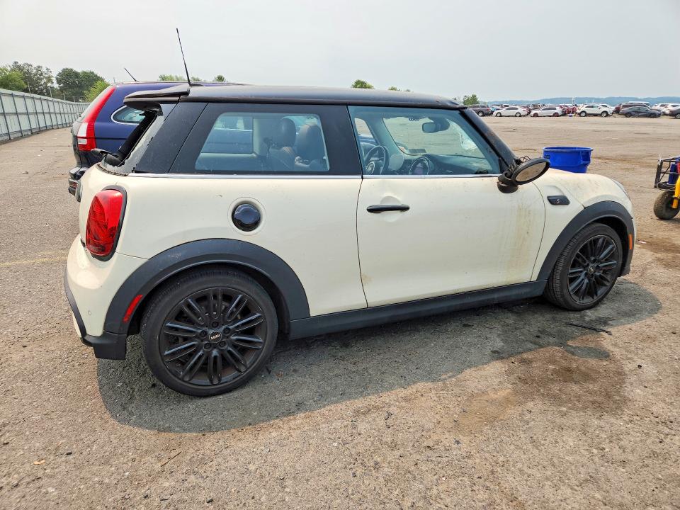 2023 Mini Cooper VIN WMW53DH02P2T36141 COPART salvage auction — ROOF, Pa - Certificate Of Salvage, sold $8,000 on 2026-08-11 (photo 3)