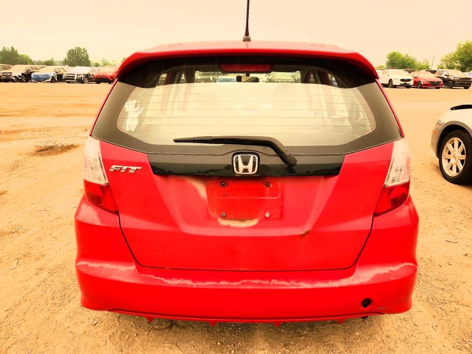 2009 Honda Fit VIN JHMGE88539S802637 COPART salvage auction — MECHANICAL, On - Permit No Brand - Unfit, sold $275 on 2026-07-28 (photo 6)