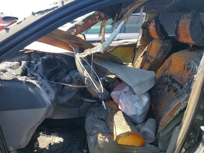 2009 Toyota Corolla VIN JTDBL40E199037957 COPART salvage auction — BURN, CA - NON-REPAIRABLE VEHICLE CERT, sold $225 on 2026-07-08 (photo 7)