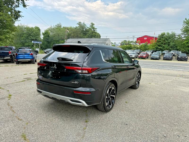 2023 Mitsubishi Outlander VIN JA4T5VA98PZ032493 COPART salvage auction — MINOR DENT/SCRATCHES, ME - CERTIFICATE OF TITLE (P), sold $5,500 on 2026-07-24 (photo 4)