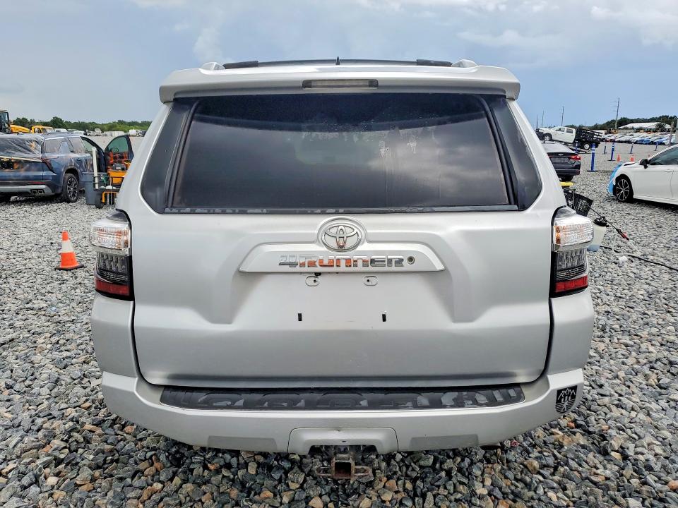 2015 Toyota 4runner VIN JTEBU5JR4F5249156 COPART salvage auction — SIDE, Fl - Cert Of Title Slvg Rebuildable, sold $9,600 on 2026-07-17 (photo 6)