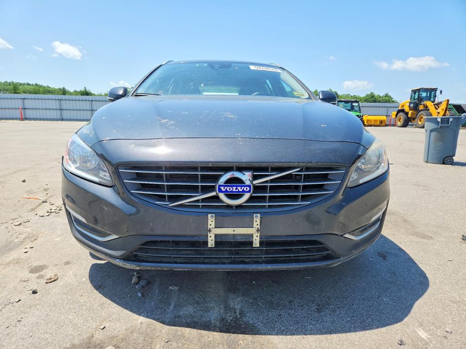 2015 Volvo V60 VIN YV1612SD4F1204655 COPART salvage auction — NORMAL WEAR, Me - Certificate Of Title, sold $3,150 on 2026-07-08 (photo 5)